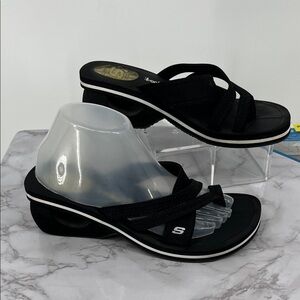 SKECHERS Cali Cutout Thong Sandals Chunky Foam Heel Black 90's Vintage Y2K